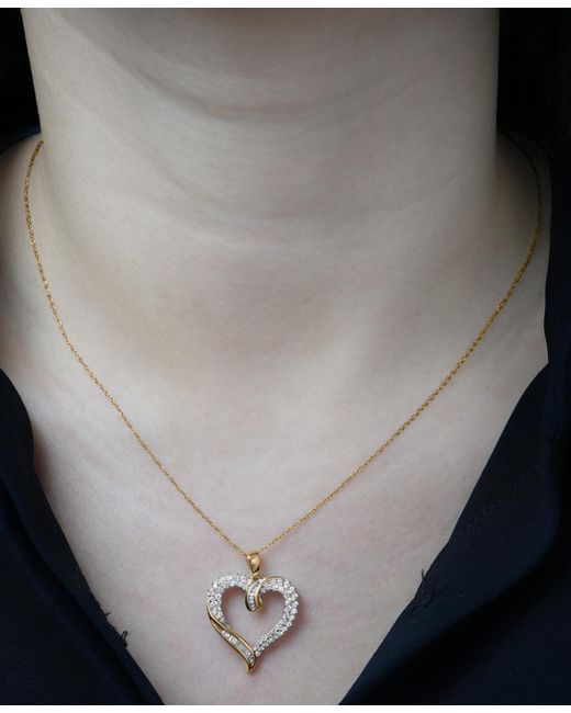 Macy's Metallic Diamond Twist Heart 18" Pendant Necklace (1/2 Ct. T.w.