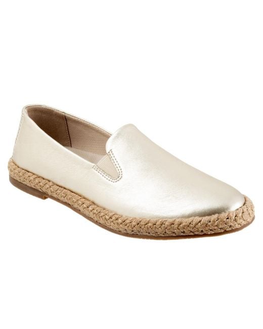 Trotters White Poppy Flat