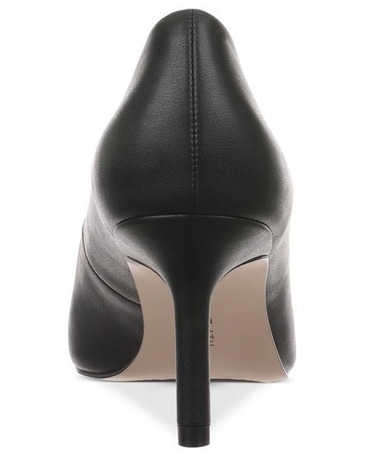 On 34th Black Mariahh Pointed-toe Pumps