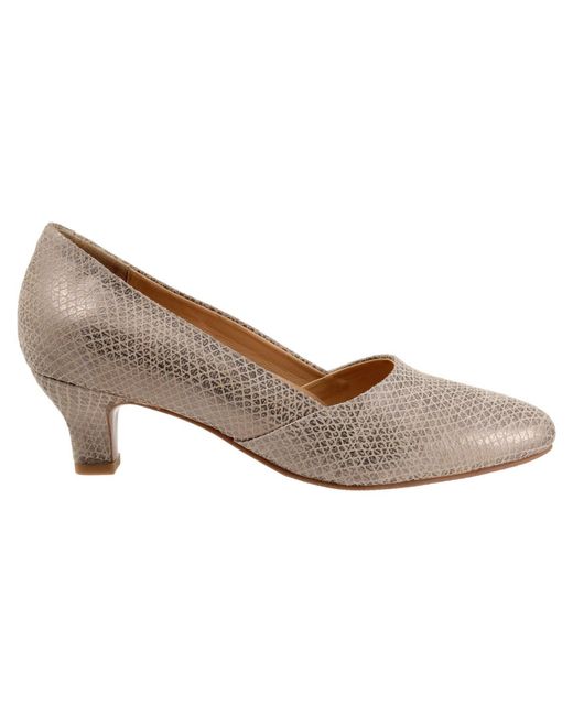 Trotters White Kylie Pump