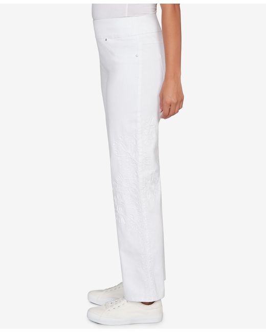 Ruby Rd White Petite Embroidered Stovepipe Pull On Jeans