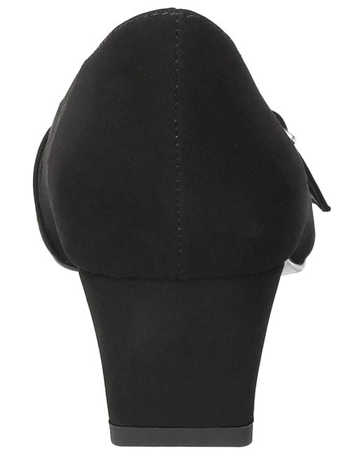 Easy Street Black Enya Square Toe Pumps