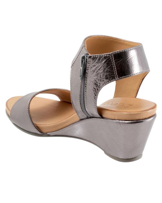 BUENO Brown Ida Sandals