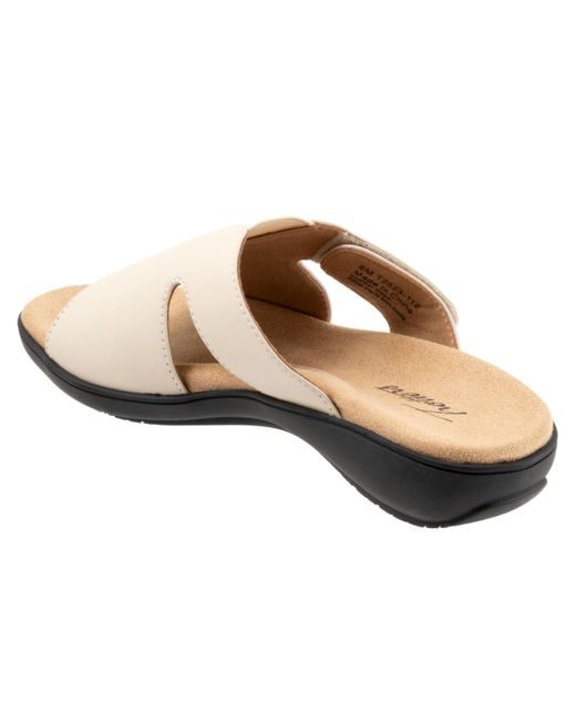 Trotters Natural Roxine Sandal