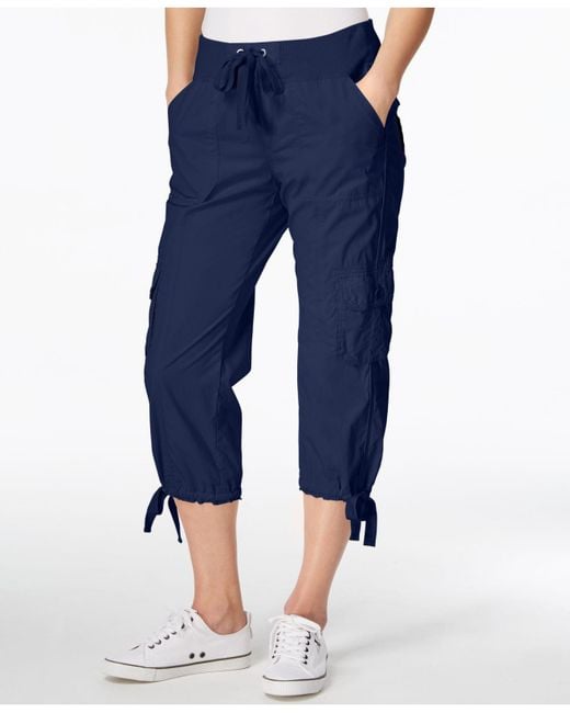 Calvin Klein Performance Poplin Capri Cargo Pants in Blue | Lyst