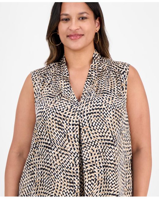 Kasper Brown Plus Size V-neck Pleated-front Top