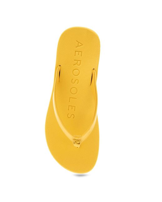Aerosoles Yellow Jace Round Toe Thong Sandals