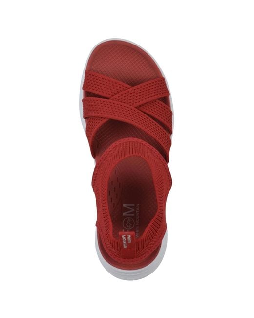White Mountain Red Charry Round Toe Flat Sandals