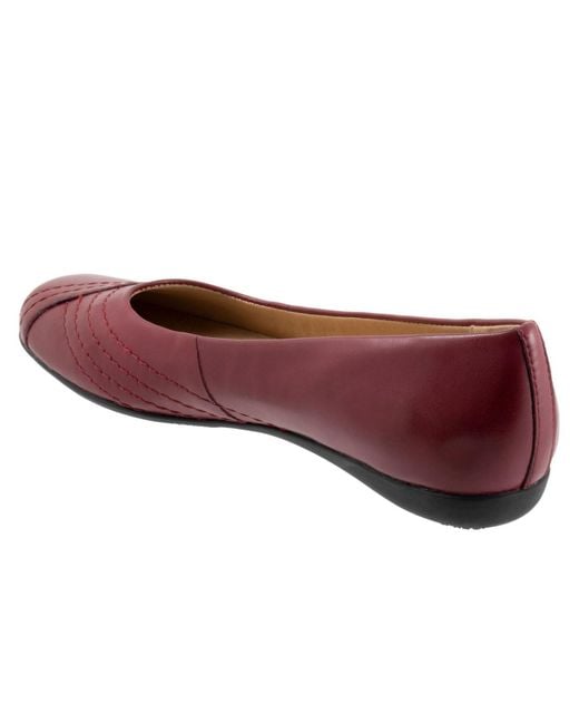 Trotters Red Sasha Flat