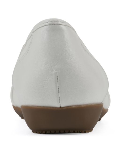 White Mountain White Calming Round Toe Ballet Flats