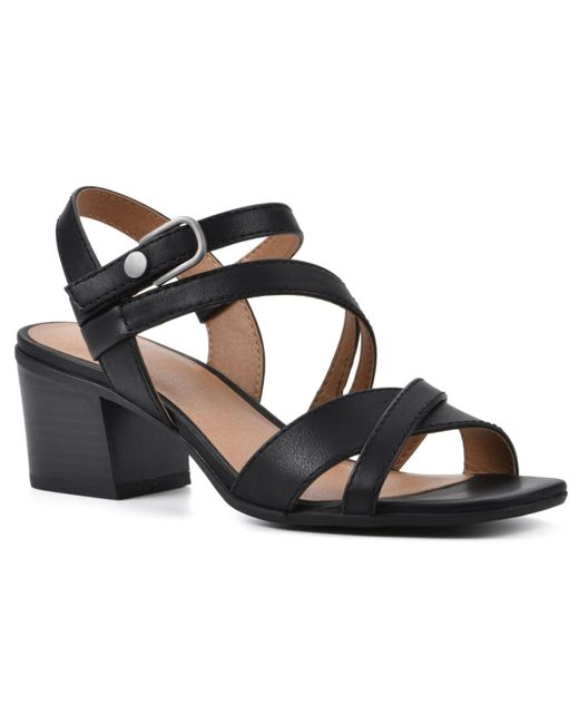 White Mountain Let Go Stacked Heel Sandals in Black | Lyst