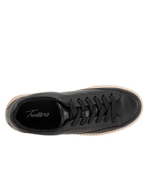 Trotters Black Baylor Sneaker