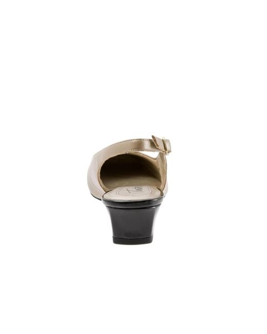 Trotters White Dea Pump