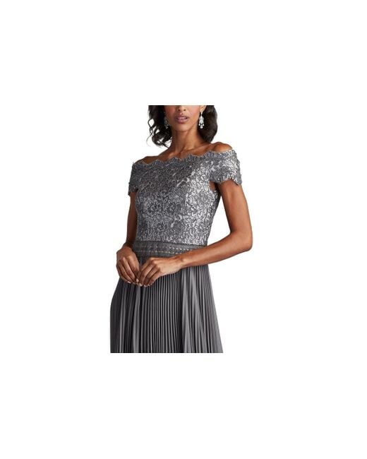 【Tadashi Shoji】BODE SEQUIN EMBROIDERED LACE AND TULLE GOWN Tadashi Shoji Bode Sequin Embroidered Lace and Tulle Gown