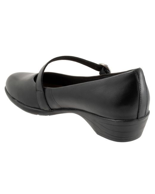 Trotters Black Rochelle Flat