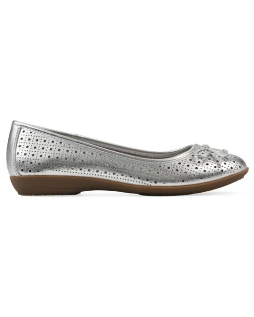 White Mountain Gray Cheryl Ballet Round Toe Flats