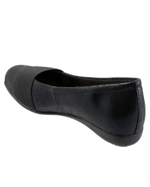 Trotters Black Samantha Flat