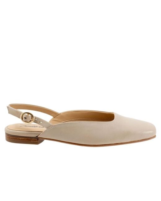 Trotters White Holly Flat