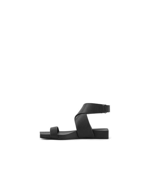 United Nude Black Loop X