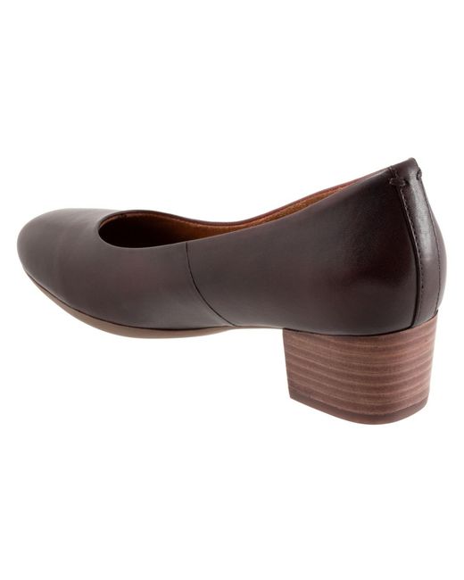 Softwalk® Brown Lynn Pump