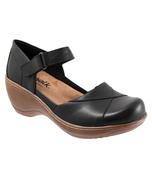 Softwalk® Black Miri Clog