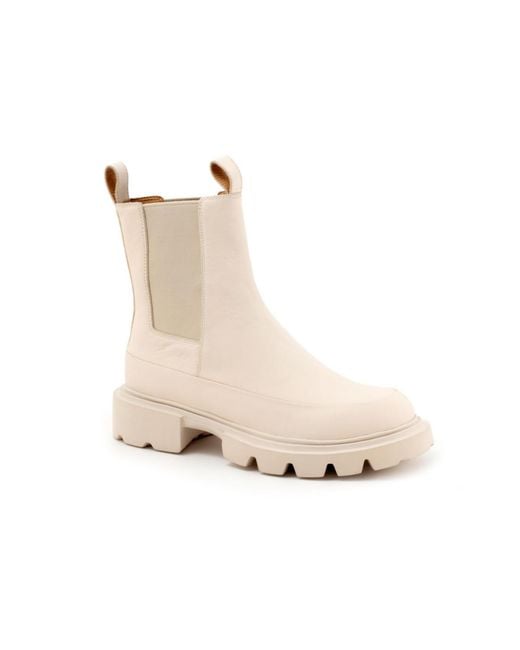 EOS FOOTWEAR White Addi Boot