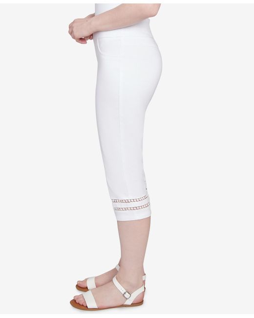 Ruby Rd White Petite Dreamy clamdigger Pants