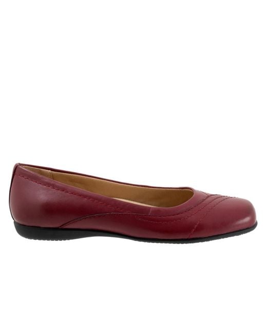 Trotters Red Sasha Flat