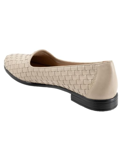 Trotters Black Liz Flat