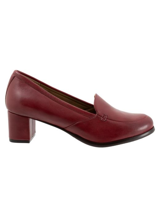 Trotters Red Cassidy Pump