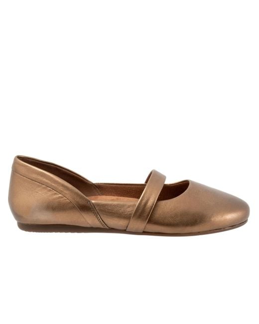 Softwalk® Brown Samara Flat