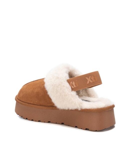 Xti Brown Winter Suede Clogs By