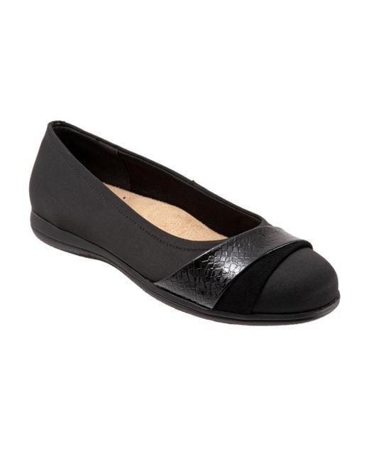 Trotters Black Danni Flat