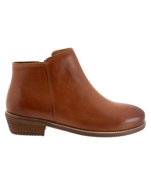 Softwalk® Brown Rocklin 2.0 Boot
