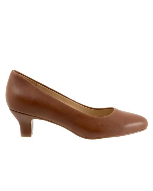 Trotters Brown Kate Pump