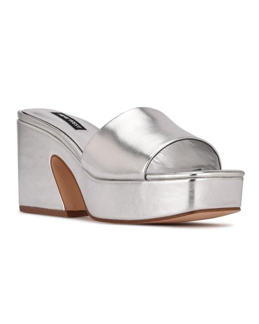 Nine West Oklee Platform Slide Sandals in Silver (Metallic) - Lyst