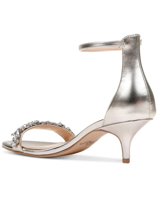 badgley mischka vail kitten heel