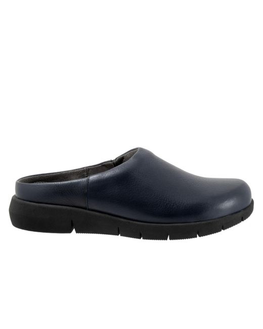 Softwalk® Blue Andria Clog