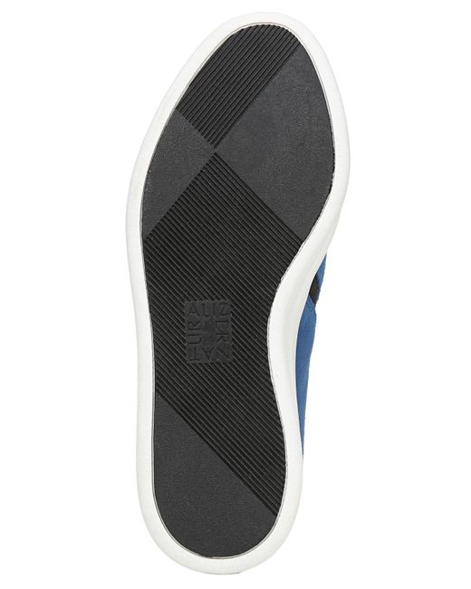 naturalizer yola platform sneakers