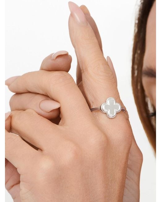 DEVATA Metallic Contour-lined Clover Ring