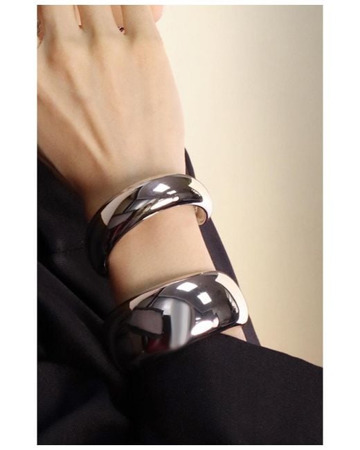Retro Chic White Drop Bangle