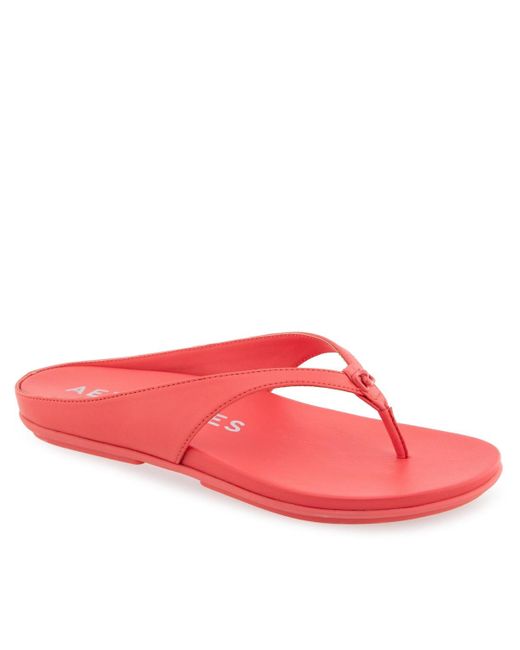 Aerosoles Pink Fisher Round Toe Thong Sandals