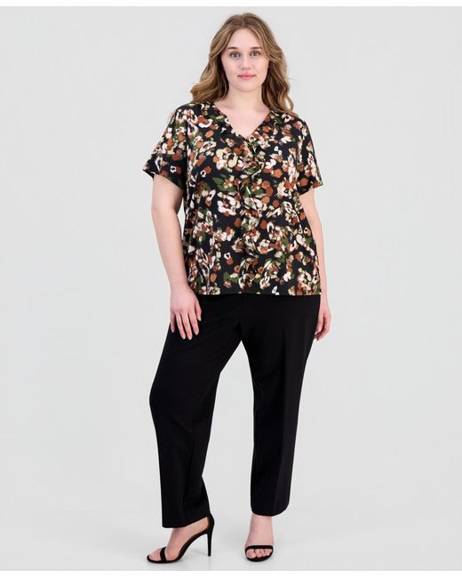 Anne Klein Essentials Black Plus Printed Ruffle-trim Short-sleeve Top