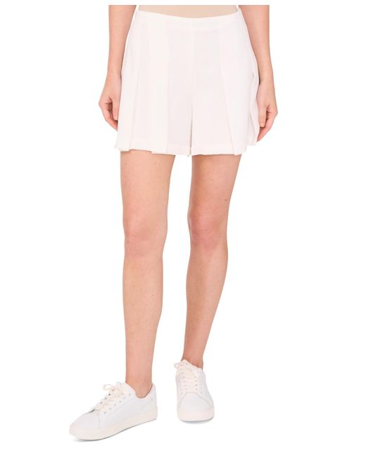 Cece White Stitched Pleated Shorts