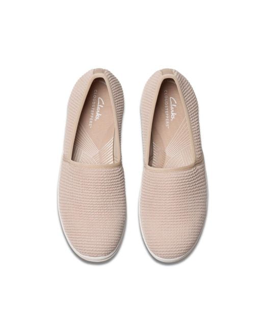 Clarks Natural Cloud Steppers Breeze Stretch Closed Toe Shoes