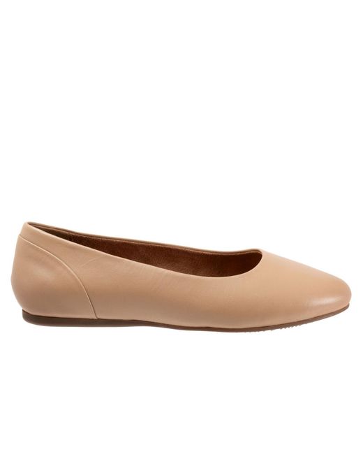 Softwalk® Brown Shiraz Flat