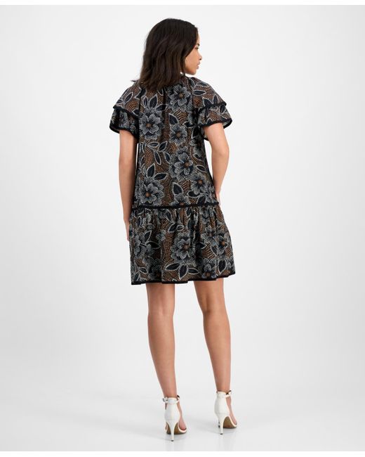 Sandra Darren Black Petite Printed Flutter-sleeve Tiered Dress