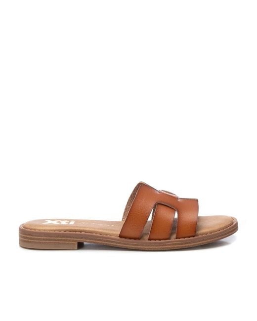 Xti Brown Sandals