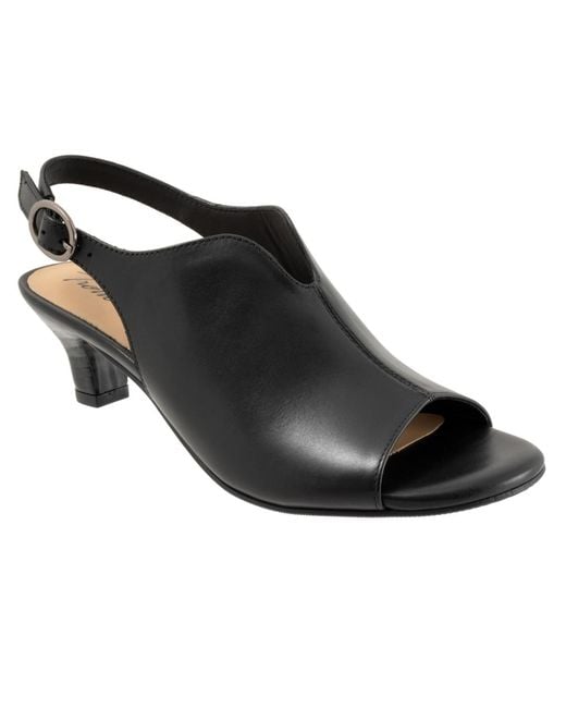Trotters Black Norma Sandal