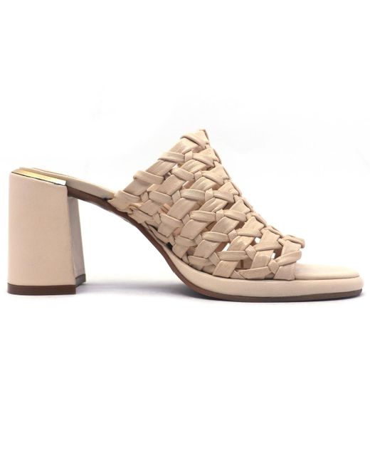 Kenneth Cole White Solara Round Toe Sandals